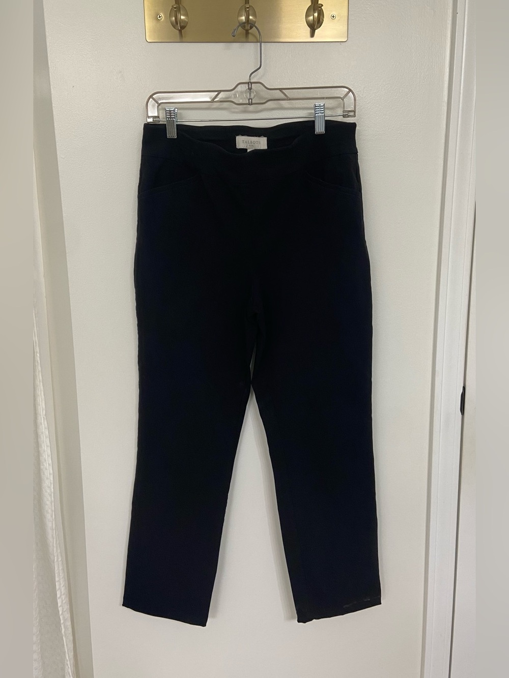 Talbots Black Pull On Straight Leg Pants Size 10 Stretch Dress Career Minimalist